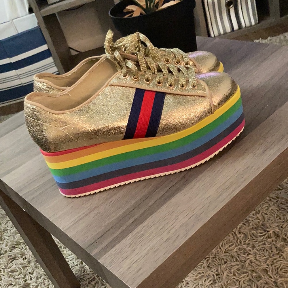 Fashionable Gold/Blue/Red Sparkling Color shoes